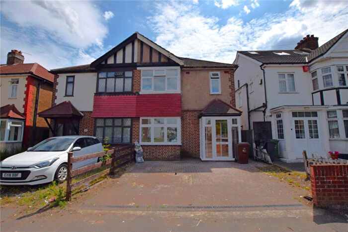 3 Bedroom Semi Detached House To Rent In High Road, Romford, RM6