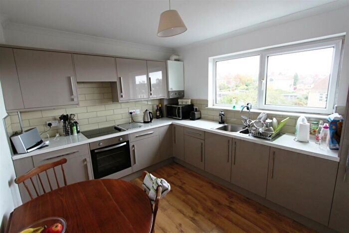 5 Bedroom Detached House To Rent In Kellaway Avenue, Bristol, BS6