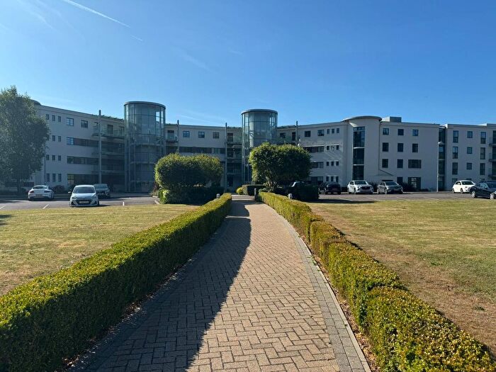 1 Bedroom Flat To Rent In Hayes Road, Sully, Penarth, CF64