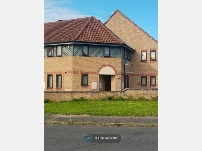 2 Bedroom Flat To Rent In Stannard Way, Great Cornard, CO10