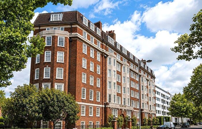 5 Bedroom Flat For Sale In Onslow Square, South Kensington, London, SW7