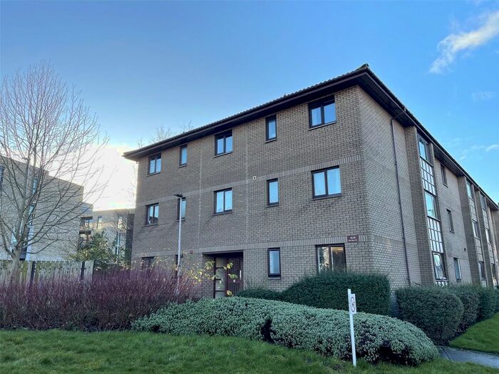 1 Bedroom Flat To Rent In Allanfield, Edinburgh, Midlothian, EH7