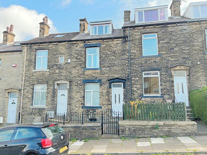 3 Bedroom Terraced House For Sale In Hastings Street, Marshfields, Bradford, BD5