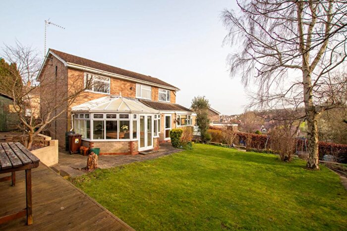 4 Bedroom Detached House For Sale In Balmoral Avenue, Banbury, OX16