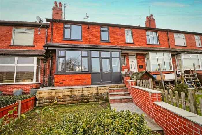 3 Bedroom Property To Rent In Pinder View, Leeds, LS12