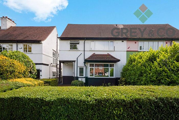 4 Bedroom Semi Detached House For Sale In Wembley, Greater London, HA9