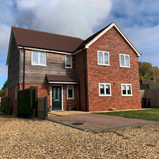 4 Bedroom Detached House For Sale In Orchard Lodge, Old Bothampstead Road, Beedon, RG20