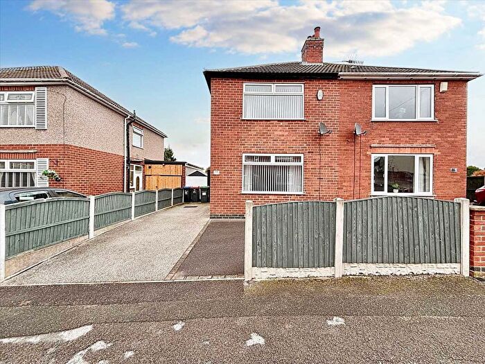 2 Bedroom Semi-Detached House For Sale In Seagrave Ave, Kirkby In Ashfield, NG17