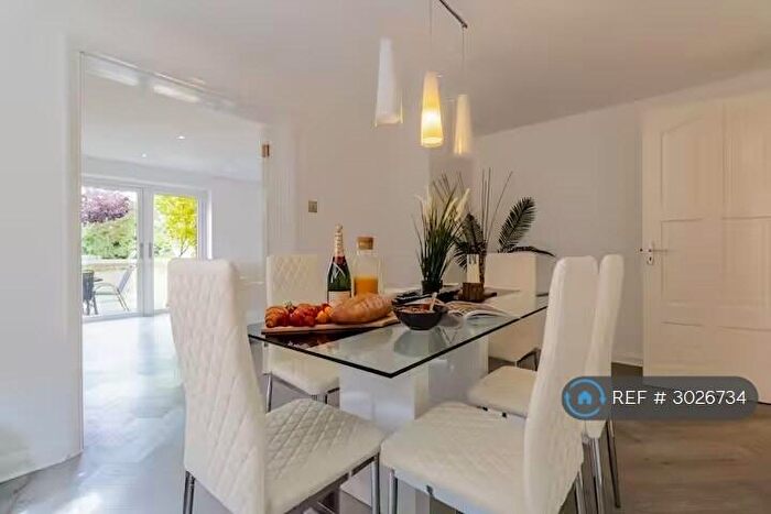 4 Bedroom Detached House To Rent In Buckingham Road, Milton Keynes, MK3