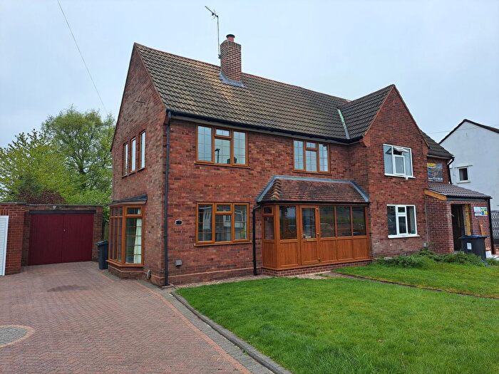 3 Bedroom Semi-detached House To Rent In Trinity Road, Four Oaks, Sutton Coldfield, B75