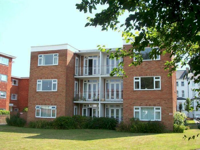 2 Bedroom Detached House To Rent In Croydon, CR0