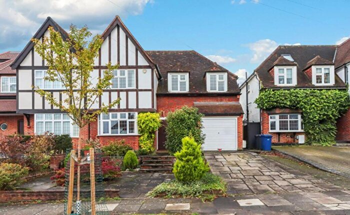 4 Bedroom Semi-Detached House To Rent In Friars Avenue, London, N20