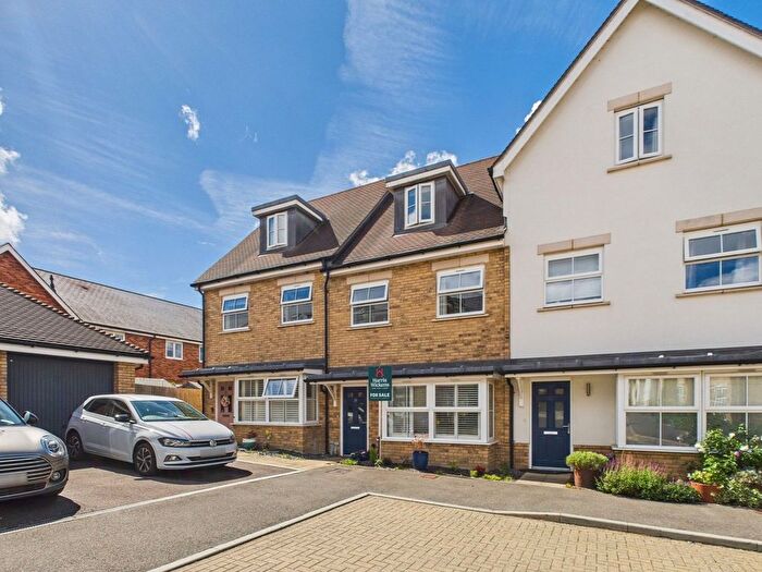 3 Bedroom Terraced House For Sale In Weston Avenue, Broadbridge Heath, RH12