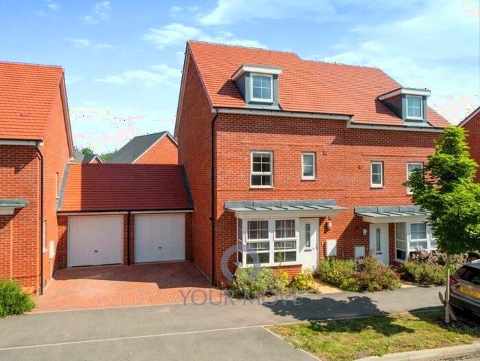 4 Bedroom Semi-Detached House To Rent In Admiral Avenue, Hemel Hempstead, Hertfordshire, HP2