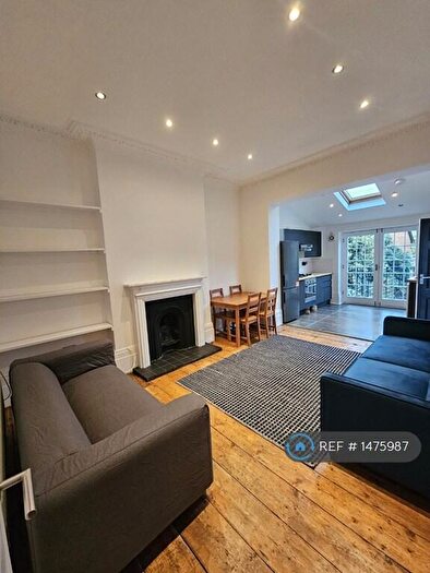 1 Bedroom Flat To Rent In Parkhurst Road, London, N7