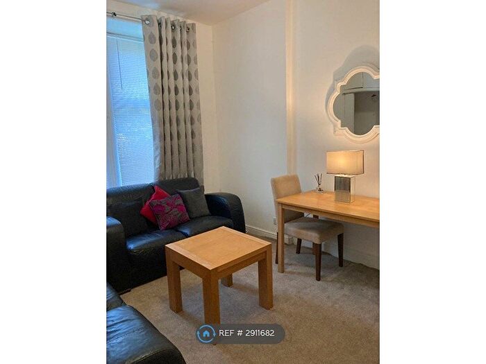 1 Bedroom Flat To Rent In Aberfoyle St, Glasgow, G31
