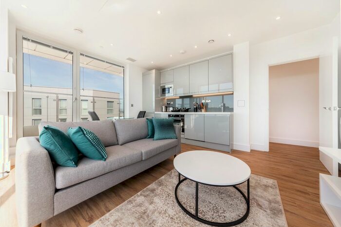 2 Bedroom Flat To Rent In West Gate, London, W5