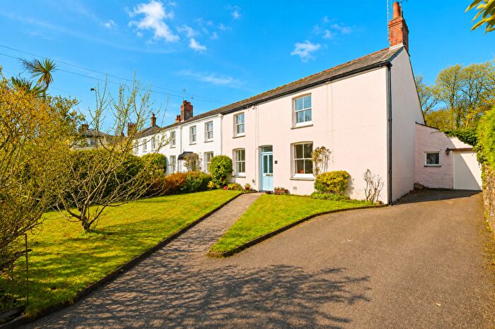 4 Bedroom End Of Terrace House For Sale In Quay Road, St. Austell, PL25