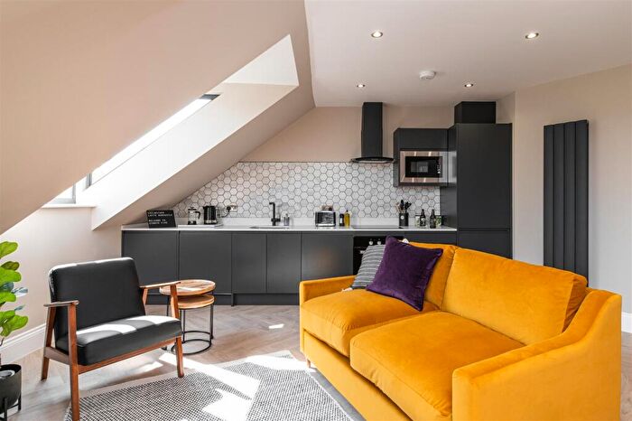 2 Bedroom Apartment To Rent In Chelmsford Grove, Sandyford, Newcastle Upon Tyne, NE2