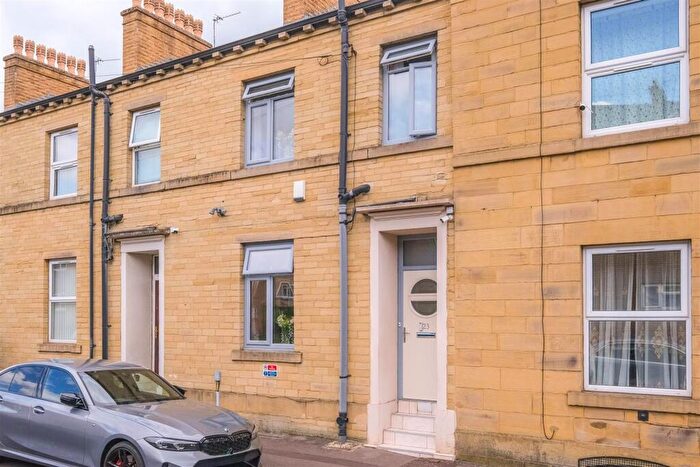 4 Bedroom Terraced House For Sale In Gerrard Street, Halifax, HX1