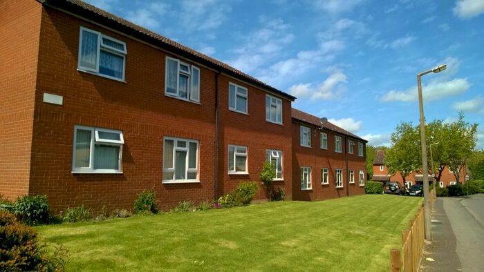 1 Bedroom Flat To Rent In Lombard Court, Westminster Road, Toothill, Swindon, SN5