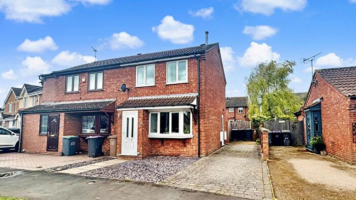 2 Bedroom Semi Detached House For Sale In Sycamore Grove, Bracebridge Heath, Lincoln, LN4