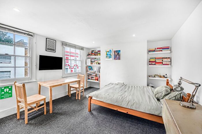 2 Bedroom Flat To Rent In Parkway, Camden, NW1