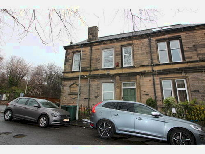 2 Bedroom Flat To Rent In St Catherines Gardens, Edinburgh, EH12
