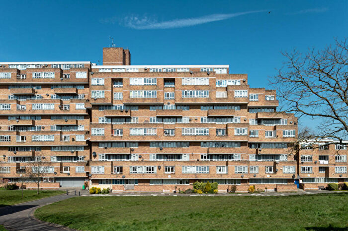 4 Bedroom Apartment For Sale In Dawson's Heights Iv, Overhill Road, London, SE22