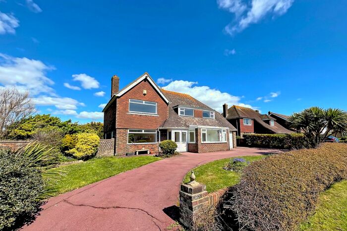 4 Bedroom Detached House To Rent In Coastal Road, East Preston, West Sussex, BN16