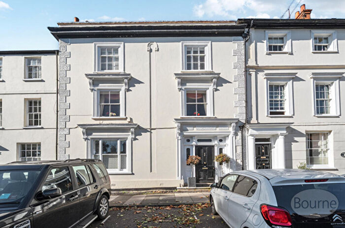 3 Bedroom Semi Detached House For Sale In Castle Street, Farnham, Surrey, GU9