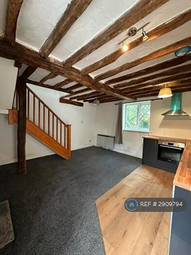 1 Bedroom Flat To Rent In Llanrhydd, Ruthin, LL15