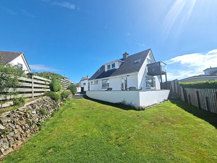 4 Bedroom Detached Bungalow For Sale In Laflouder Fields, Mullion, TR12