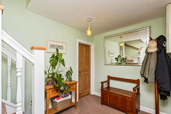 5 Bedroom Detached House For Sale In Faygate Lane, Horsham, RH12