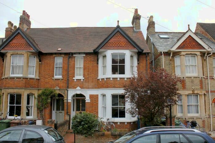 3 Bedroom Semi-Detached House To Rent In Oakthorpe Road, Summertown, OX2