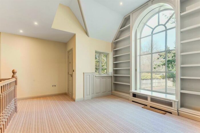 2 Bedroom Apartment To Rent In Stoneleigh Road, Coventry, CV4