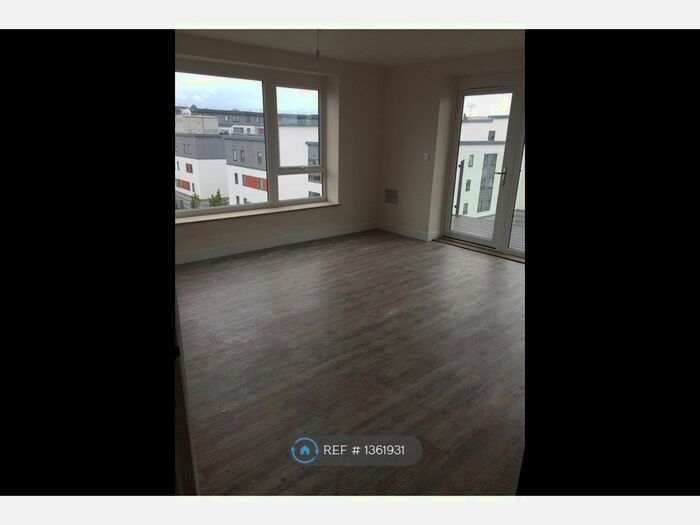 1 Bedroom Flat To Rent In The Broadwalk, Gillingham, ME7