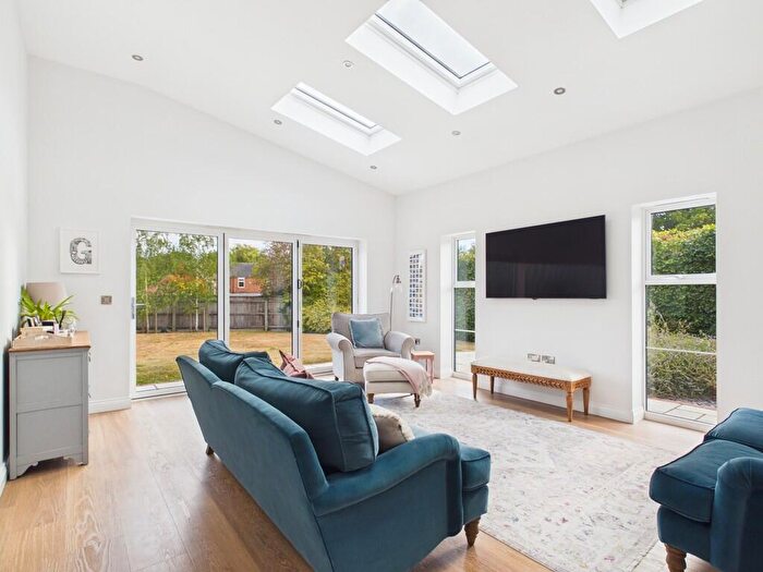 4 Bedroom Detached House To Rent In Bridge Farm, Maisemore, GL2