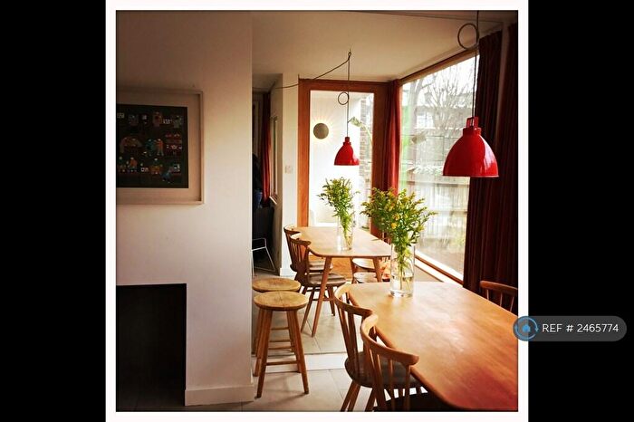 4 Bedroom Maisonette To Rent In Silvester House, London, E1