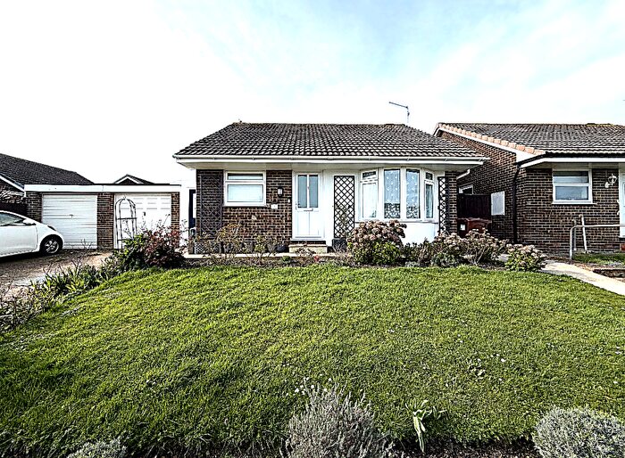 3 Bedroom Detached Bungalow To Rent In Nightingale Close, Eastbourne, BN23