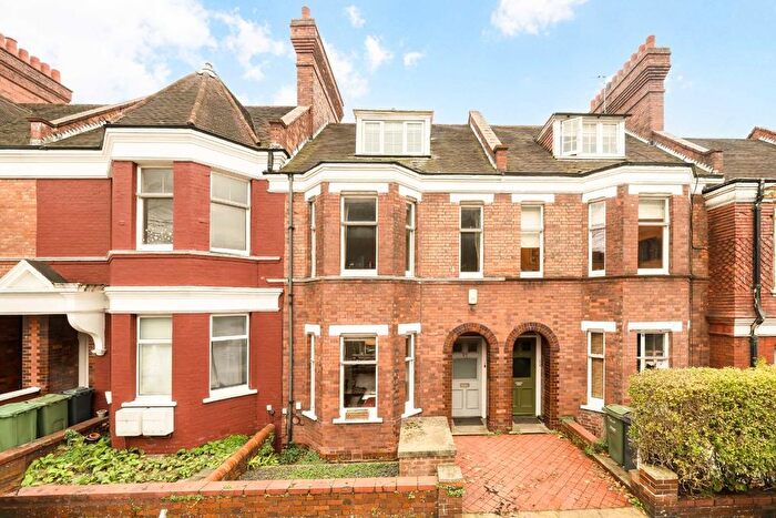 4 Bedroom Property For Sale In Barcombe Avenue, Streatham, SW2