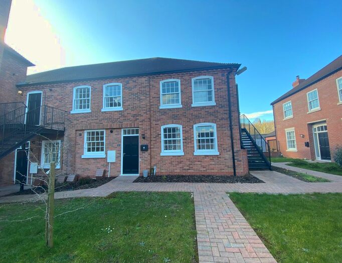 2 Bedroom Flat To Rent In Old Hundred House Mews, Great Witley, Worcester, WR6