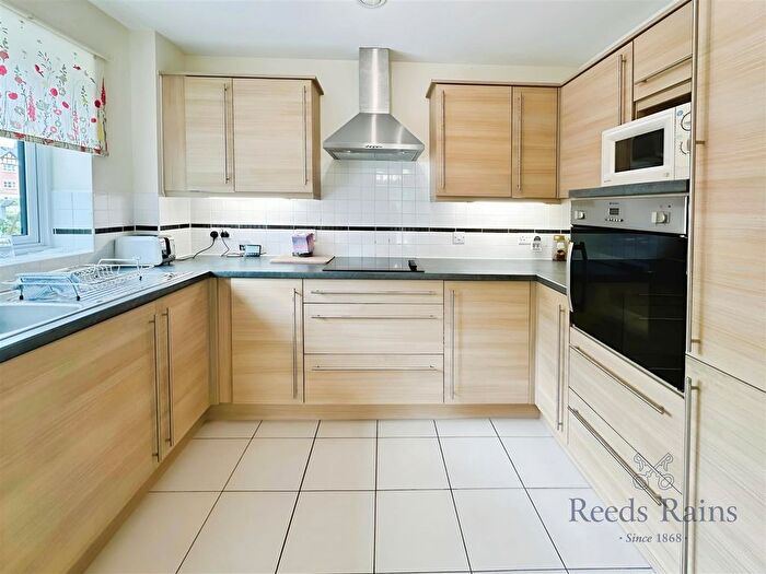 2 Bedroom Flat For Sale In Chester Way, Northwich, CW9