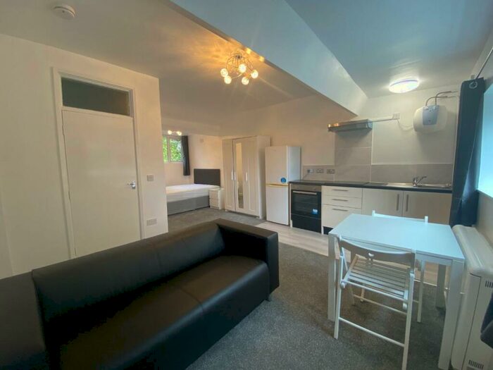 Studio To Rent In Greenheys Road, Liverpool, L8