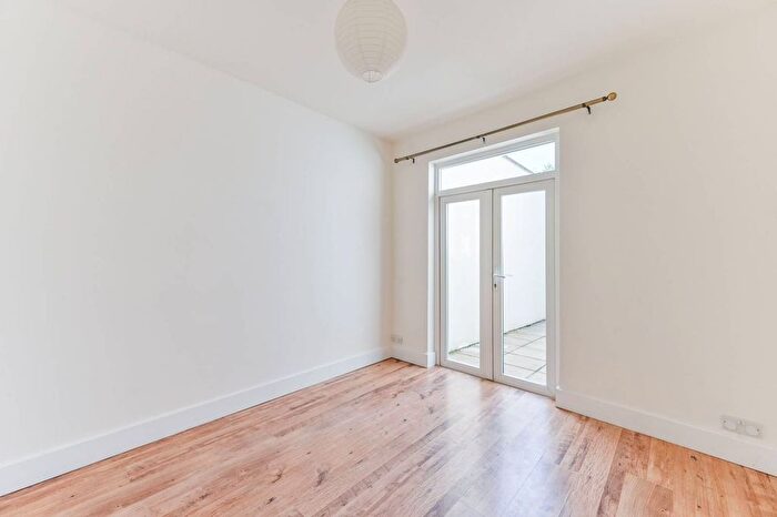 3 Bedroom Terraced House To Rent In William Road, Sutton, SM1