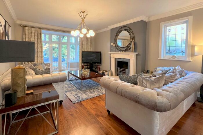 5 Bedroom Detached House For Sale In Nairn Road, Talbot Woods, Bournemouth, BH3