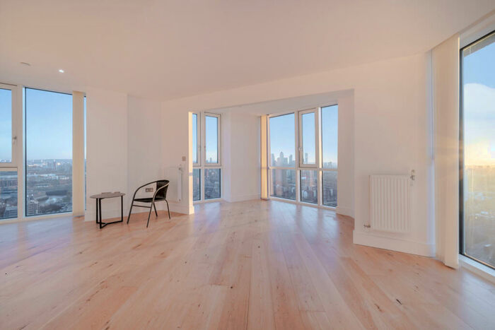 2 Bedroom Flat To Rent In Sky View Tower, High Street, E15