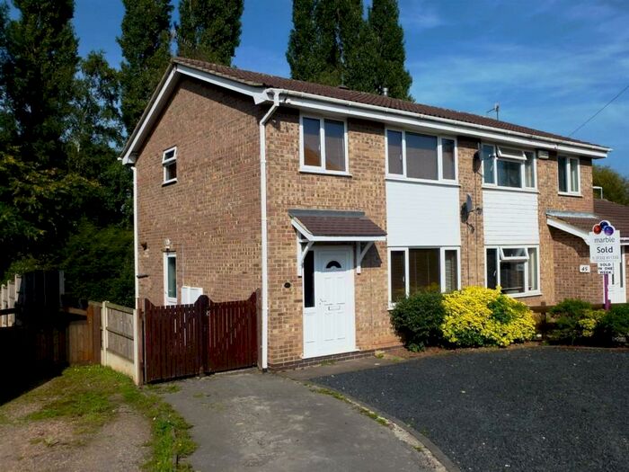 3 Bedroom Semi-Detached House To Rent In Hazelrigg Close, Castle Donington, DE74