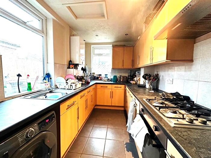 3 Bedroom House To Rent In Guest Road, Sheffield, S11