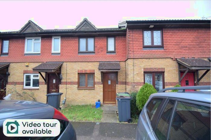 2 Bedroom Terraced House To Rent In Coverdale, Luton, LU4